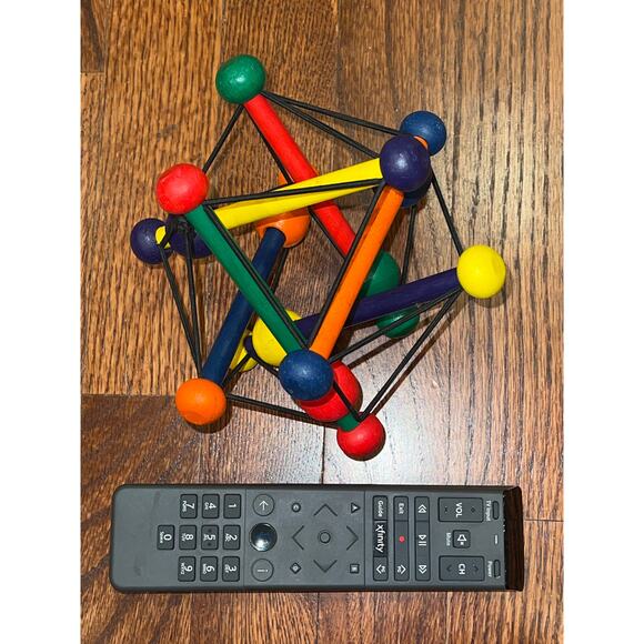 Montessori Wooden Elastic Toy – Fine Motor Skills Educational Toy - Picture 3 of 9